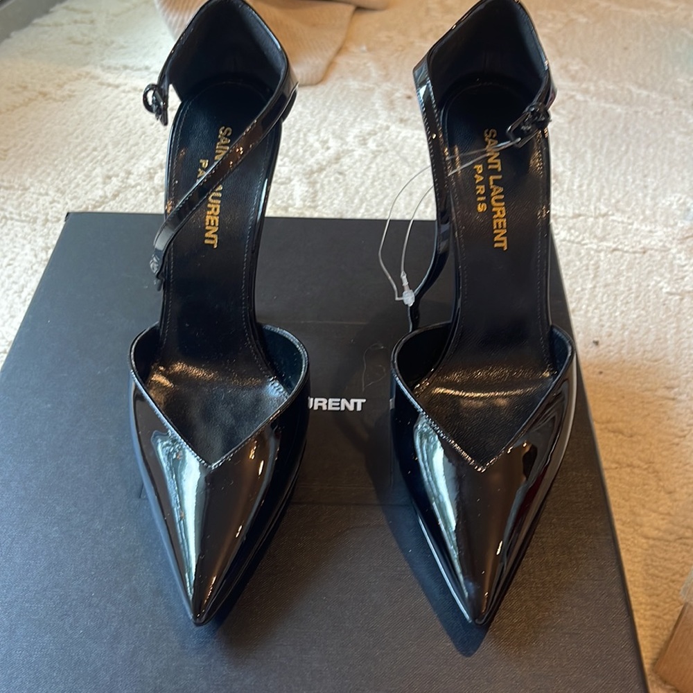 New gorgeous Saint Laurent Paris vernice chiffon nero heel - sz36m